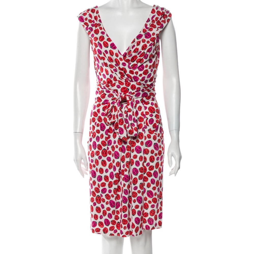 RARE VINTAGE Diane von Furstenberg Silk Jersey Ladybug Print Wrap Dress, size 6